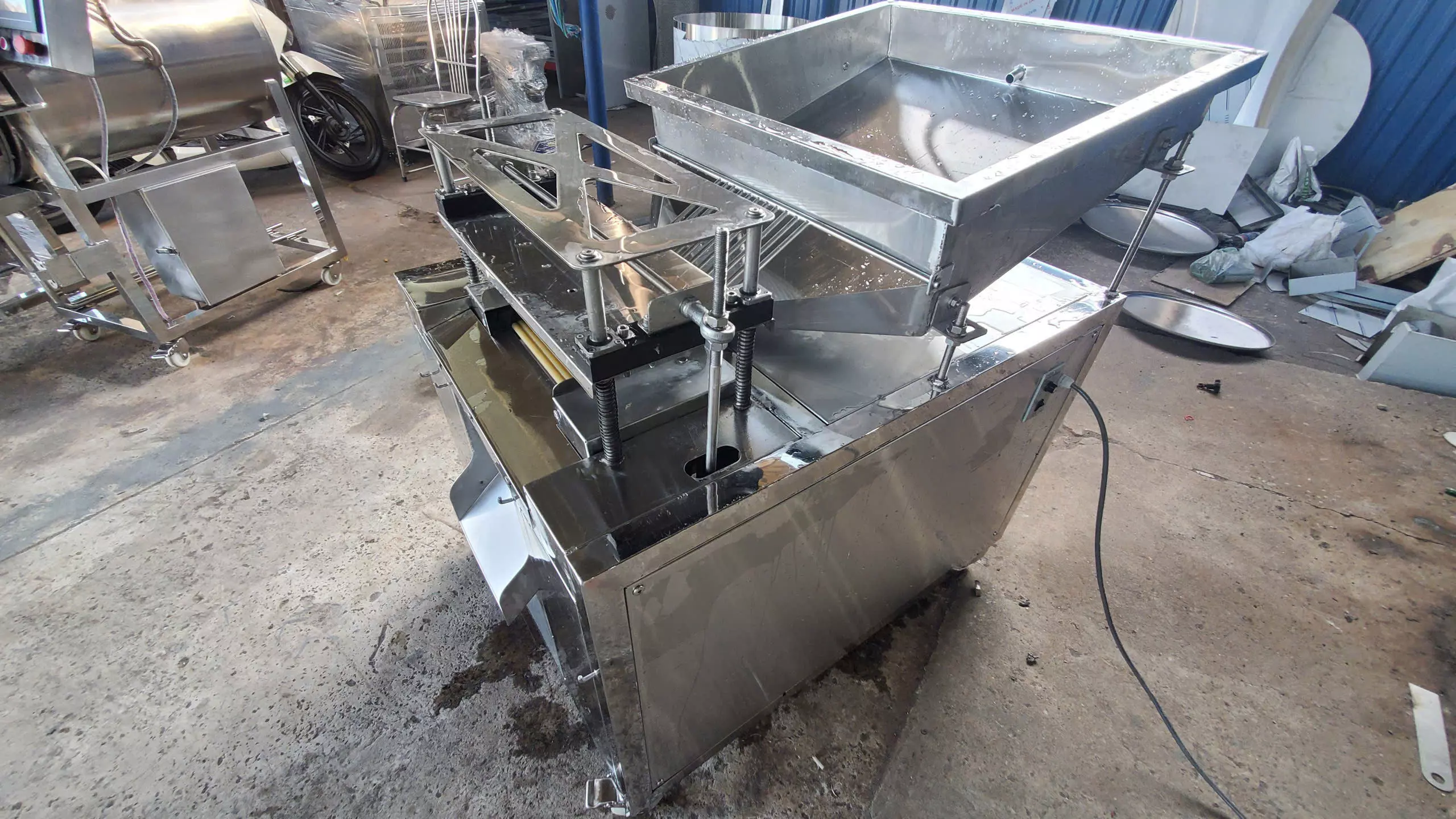 Quail Egg Shelling Machine SOLIDWORKS 2018 3D model_8