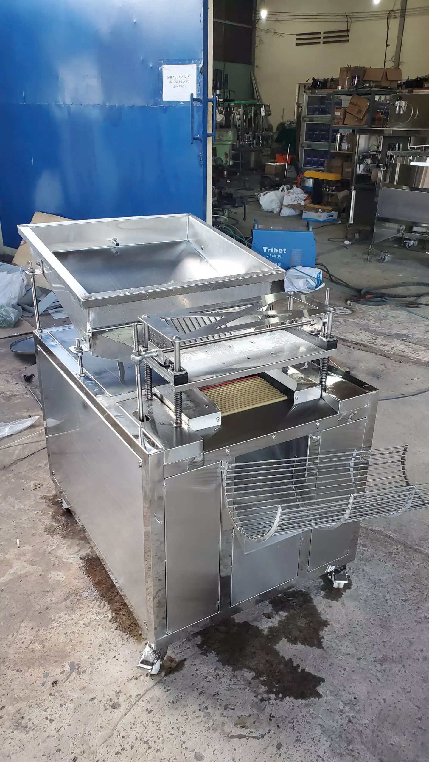 Quail Egg Shelling Machine SOLIDWORKS 2018 3D model_11