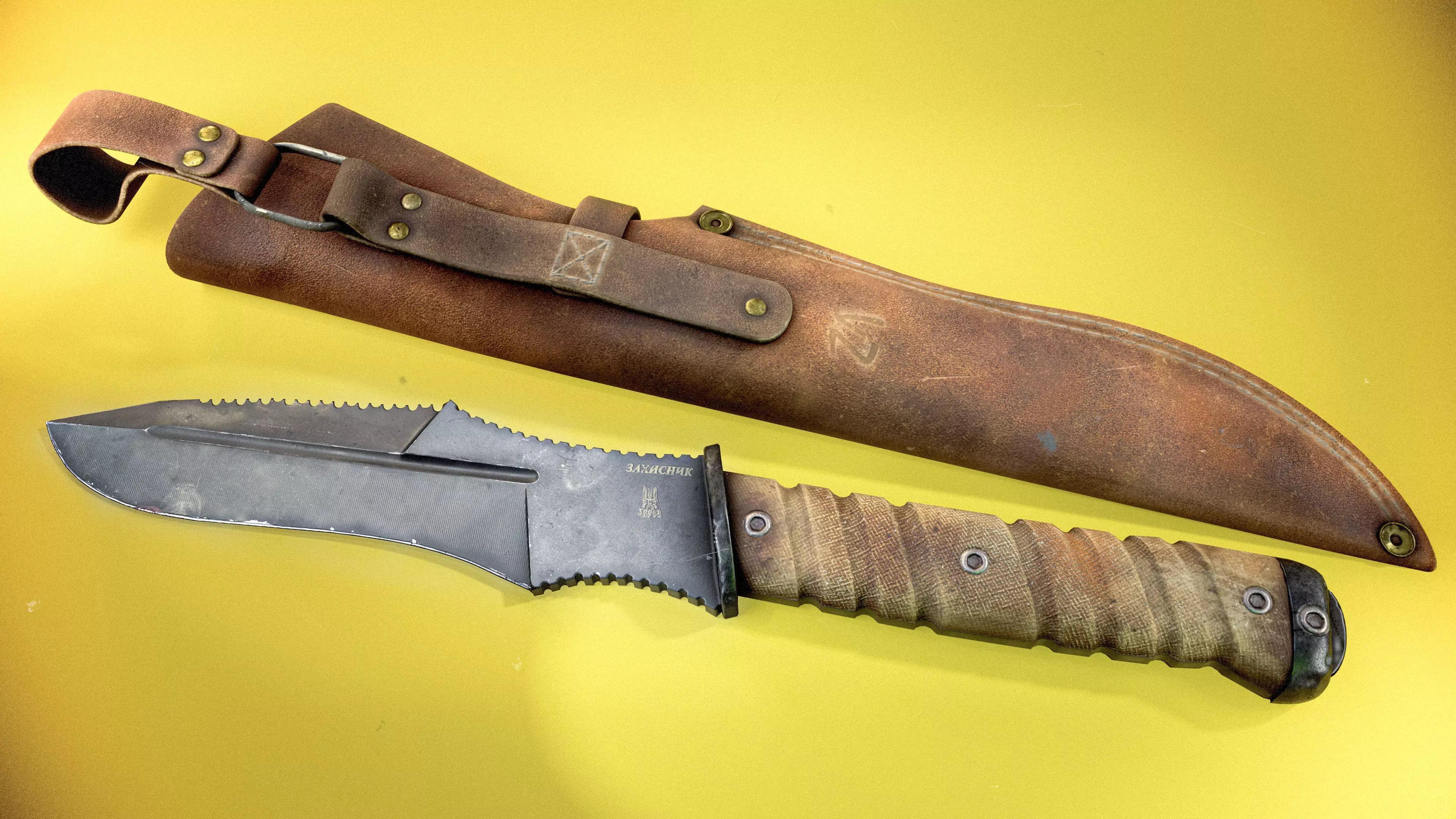 Knife Low-poly 3D model_7