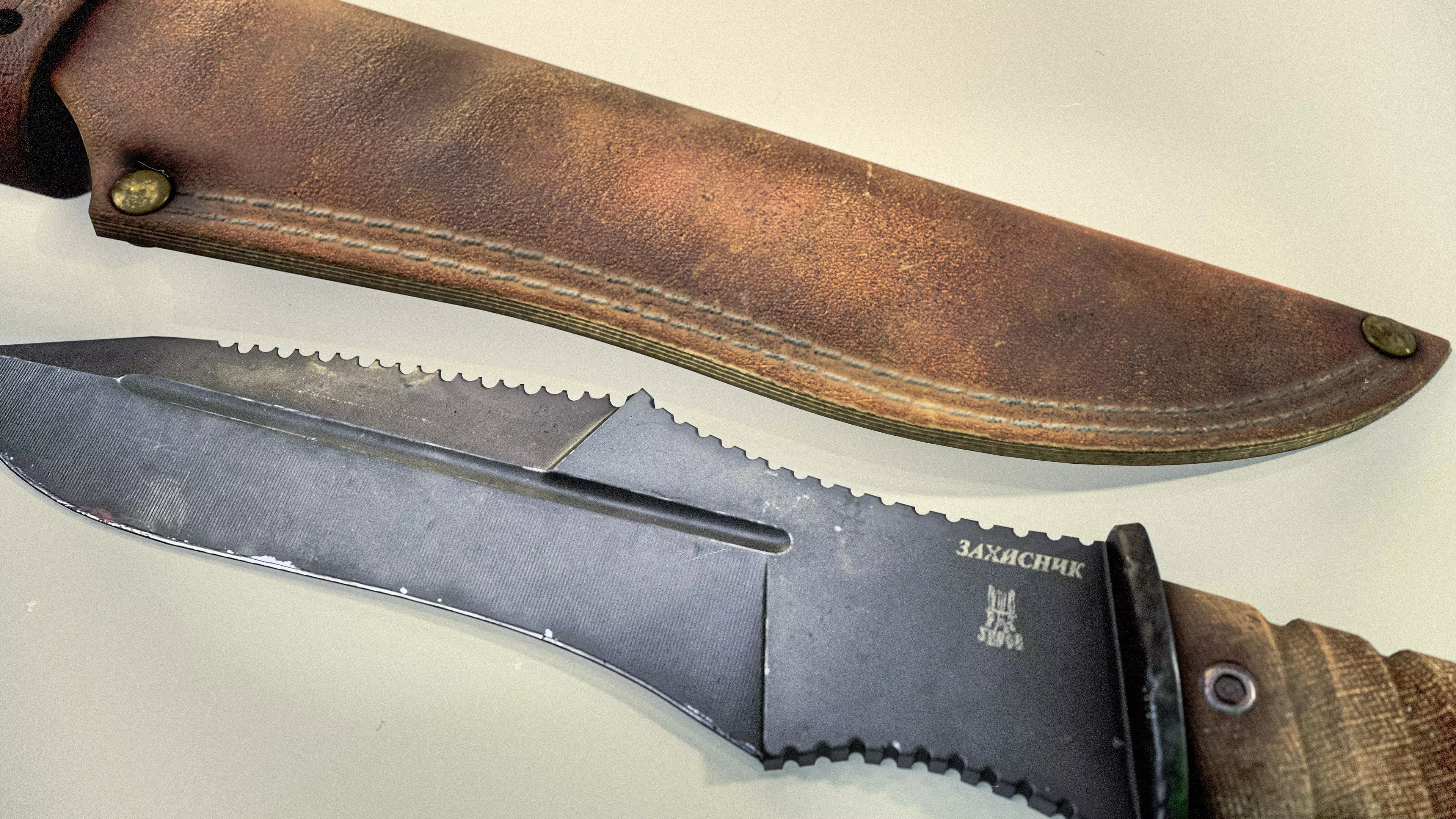 Knife Low-poly 3D model_5