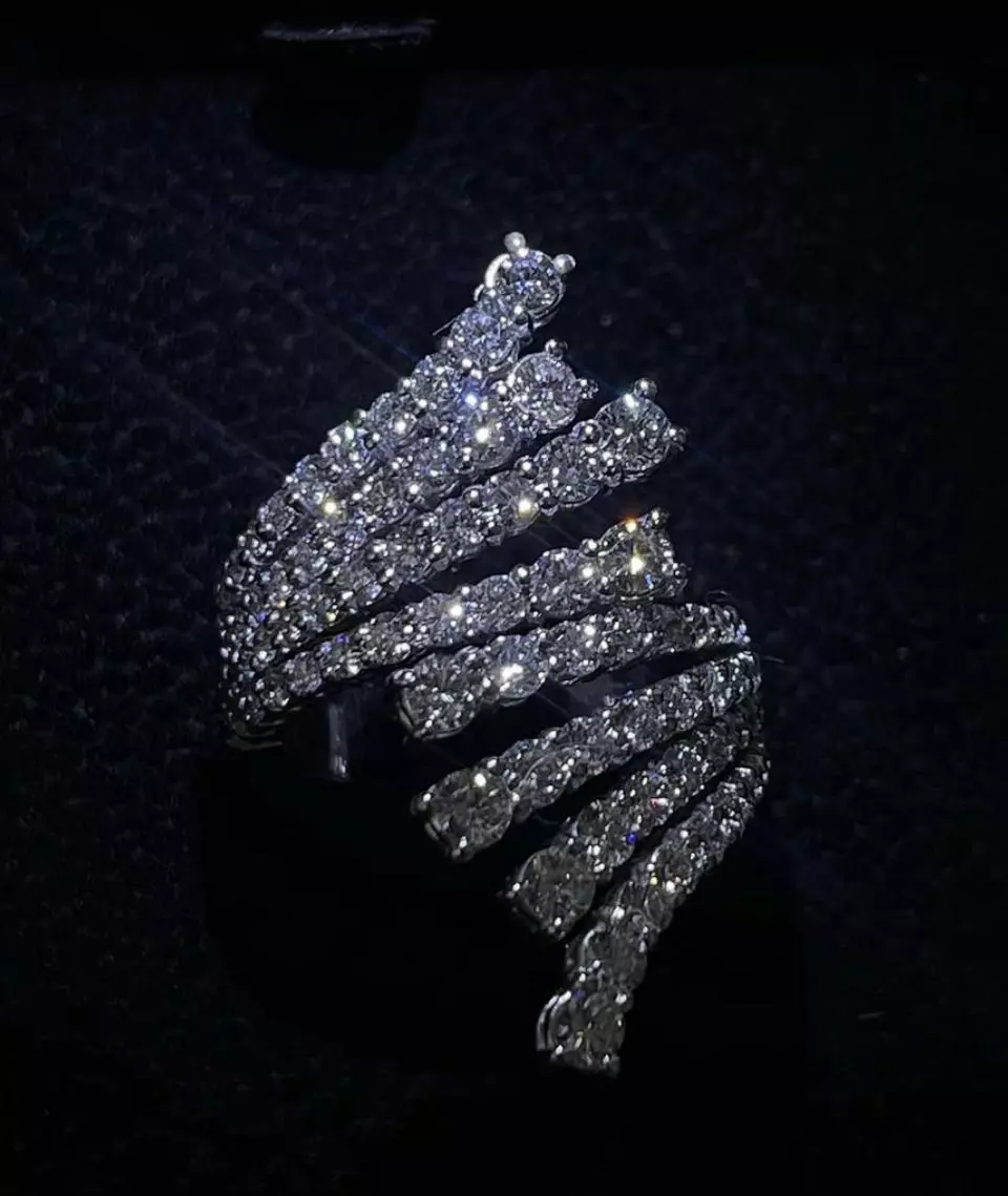  Leo Pizzo band ring with diamonds 3D print model_1