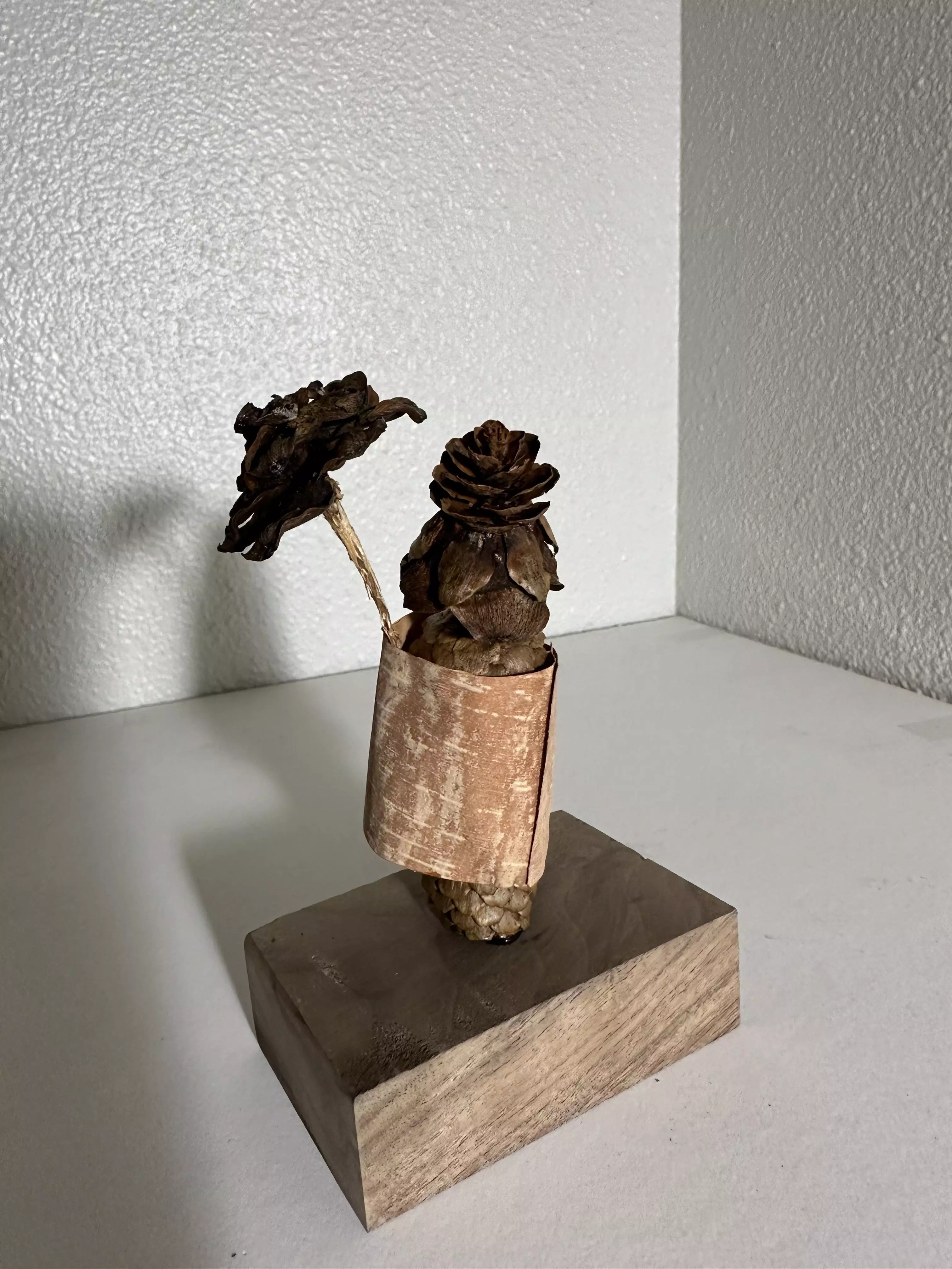 Handcrafted 3D Pinecone Wood Sculpture Low-poly 3D model_25