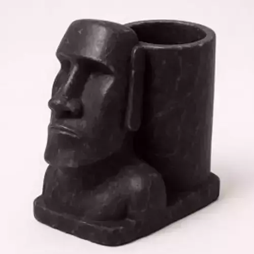 Rapa Nui White Marble Flowing Pen Holder Art