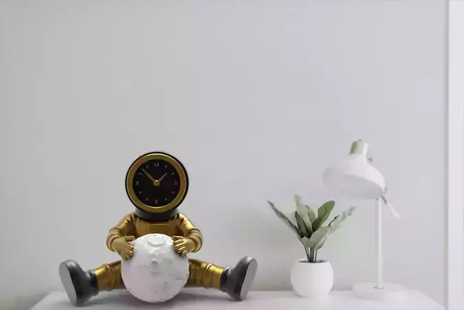 Astronaut desk clock