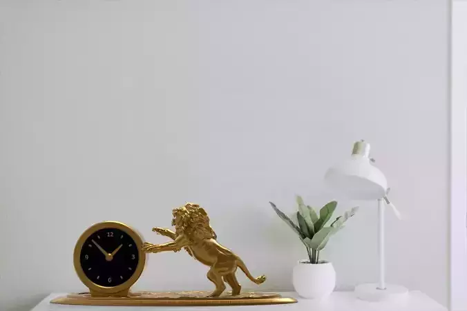 Lion desk clock