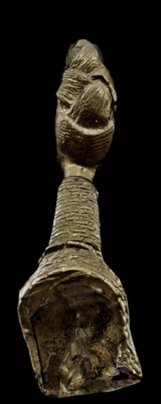 Female Figure with Coral-bead Low-poly 3D model_4