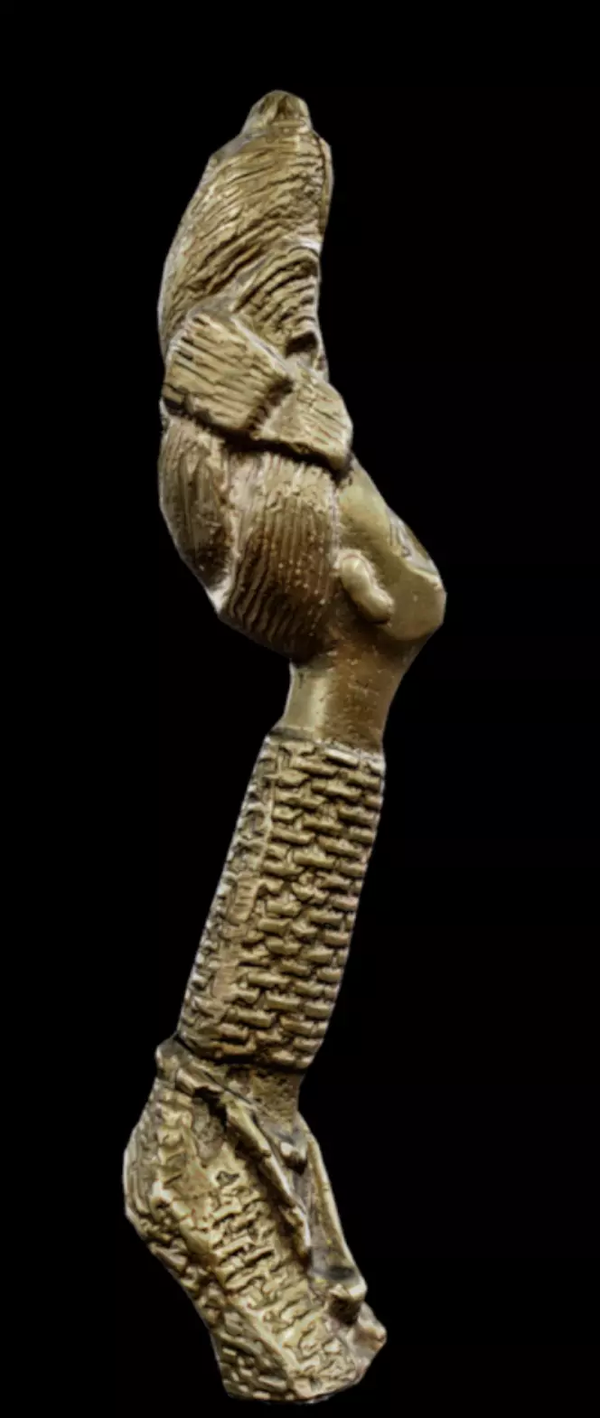 Female Figure with Coral-bead Low-poly 3D model_3