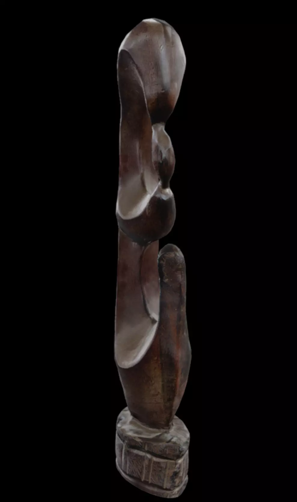 Abstract Mother-Child Low-poly 3D model_4