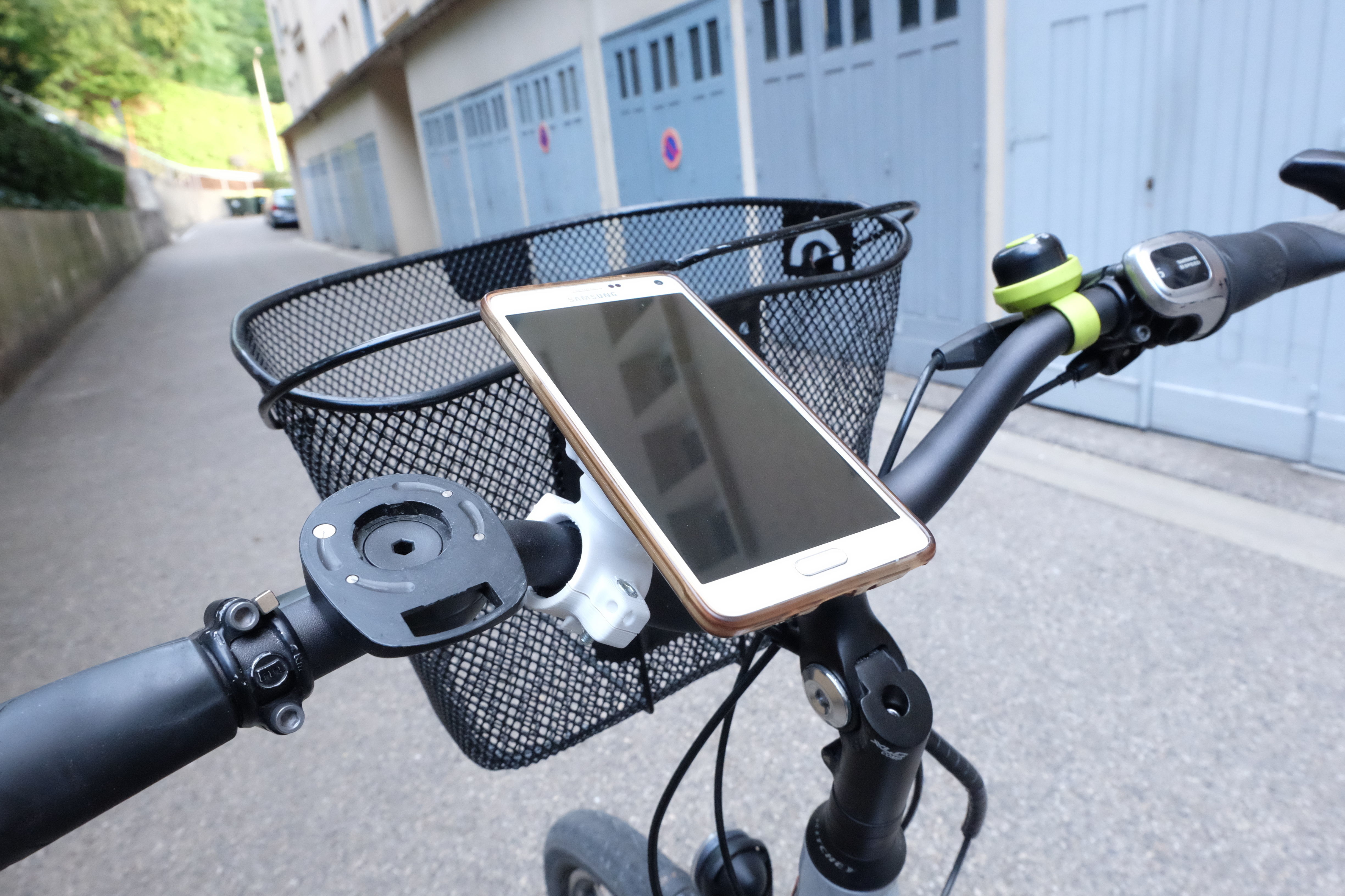 Bike or Bicycle magnetic smartphone support 3D print model_2