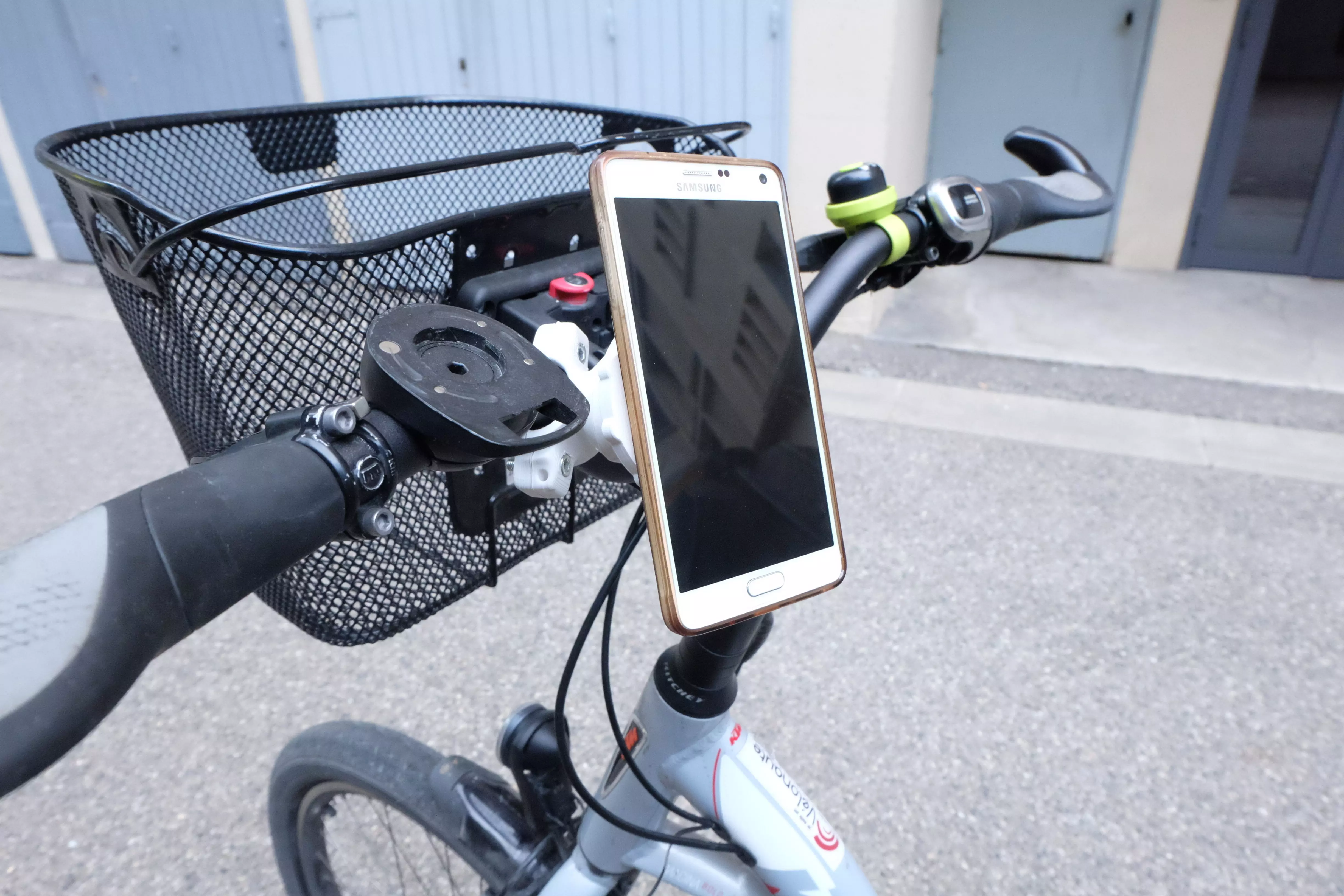 Bike or Bicycle magnetic smartphone support 3D print model_0