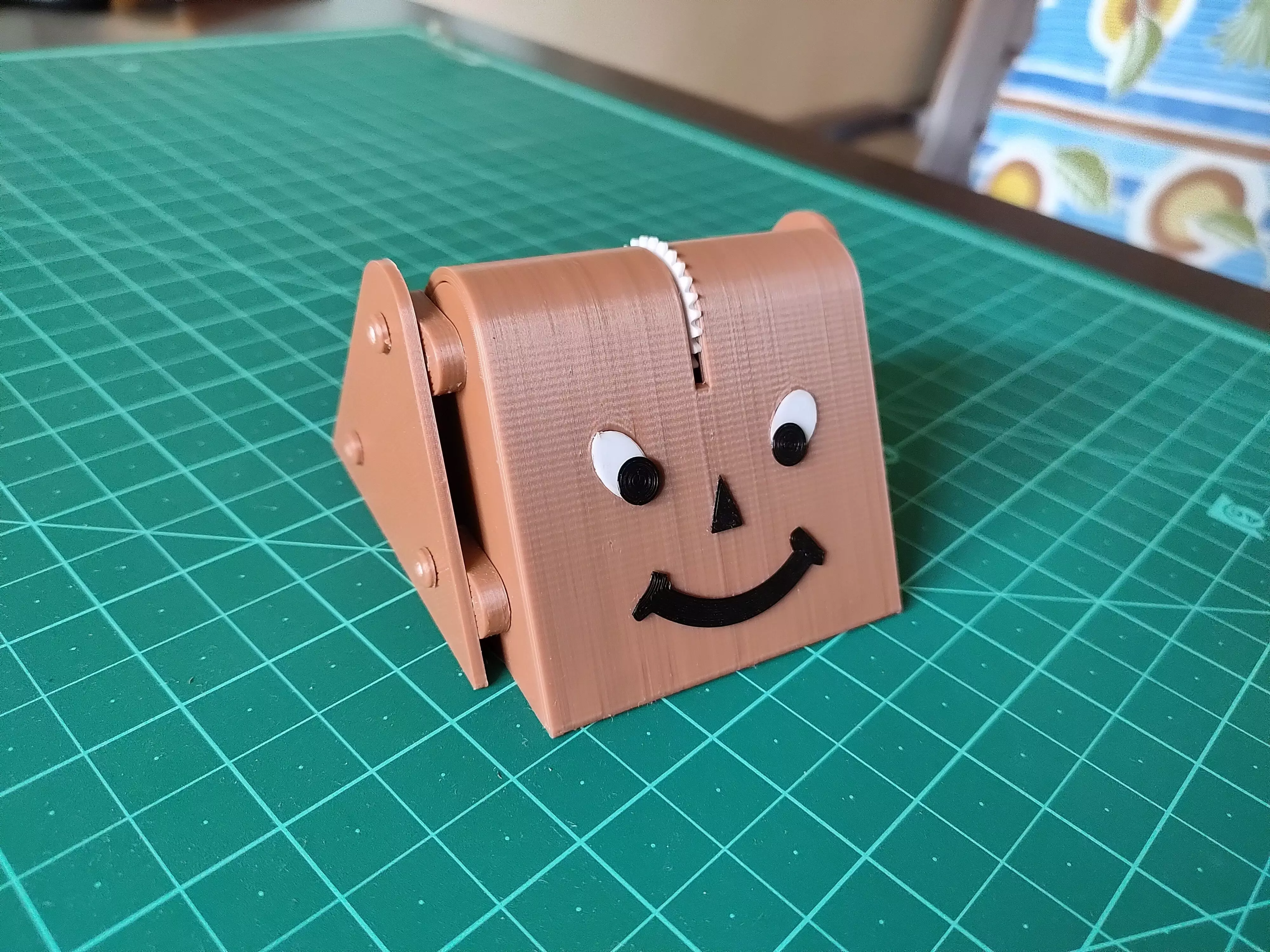 3D PRINTABLE WALKING ROBO TOY Free 3D print model