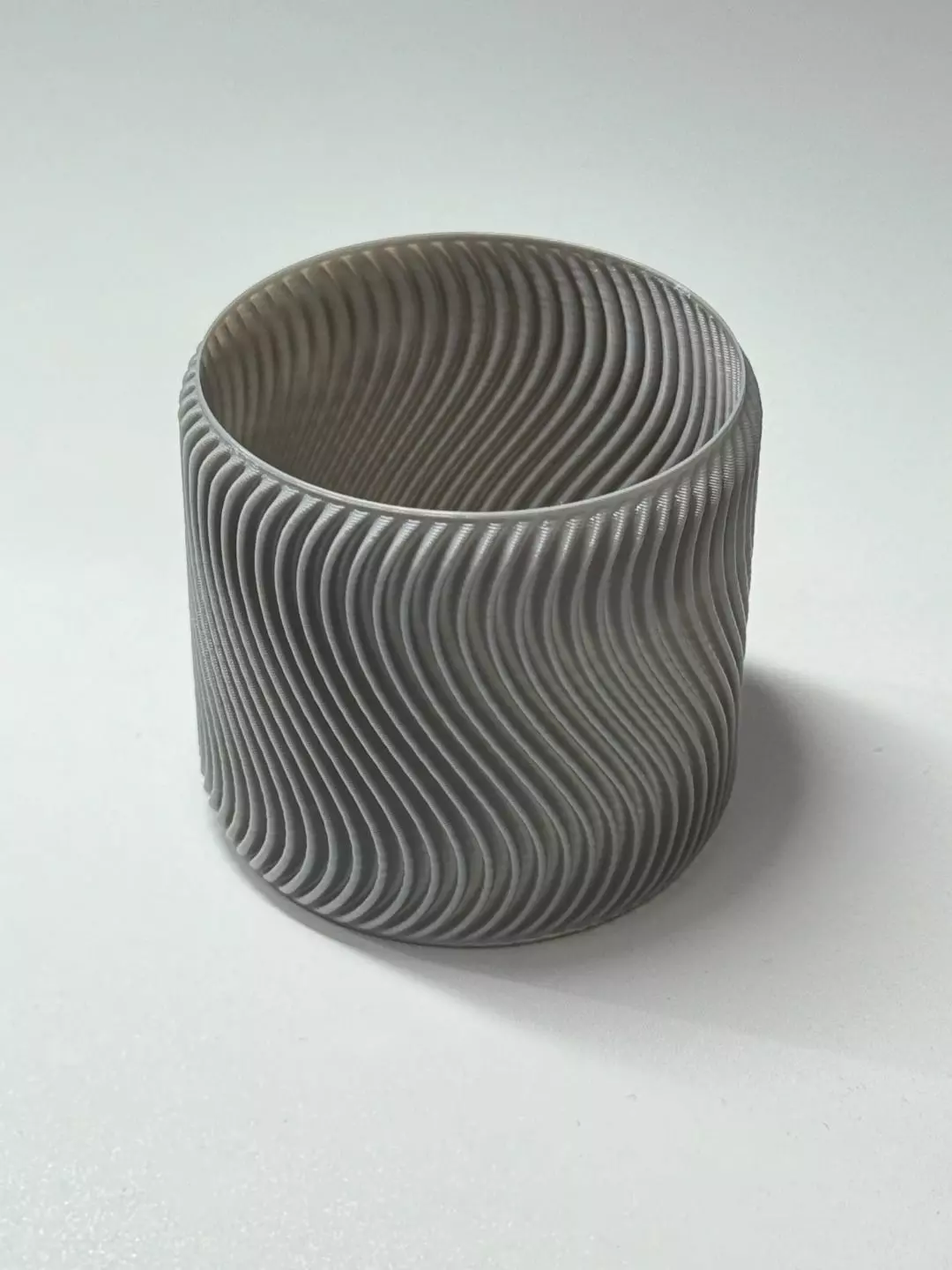 Ripple Twist Flower Pot 3D print model_3