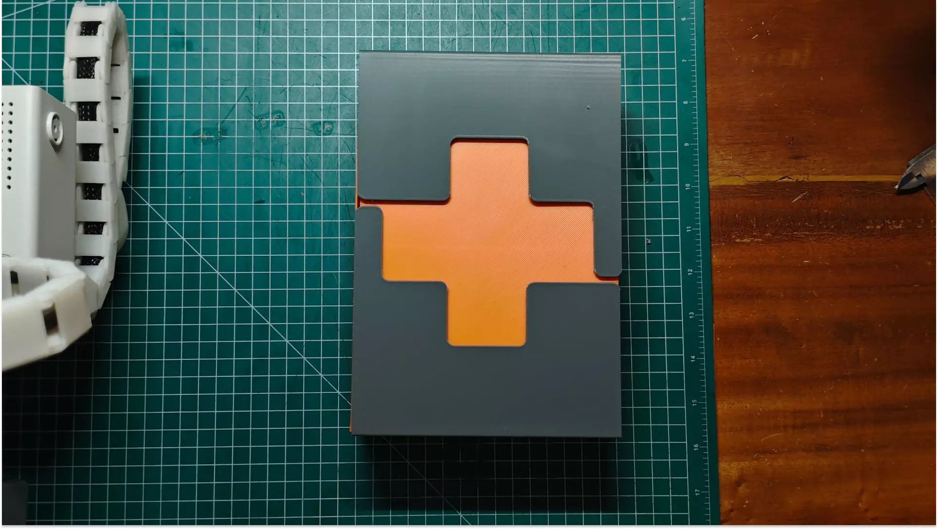 First Aid Kit Wall BoxFirst Aid Kit Wall Box 3D print model