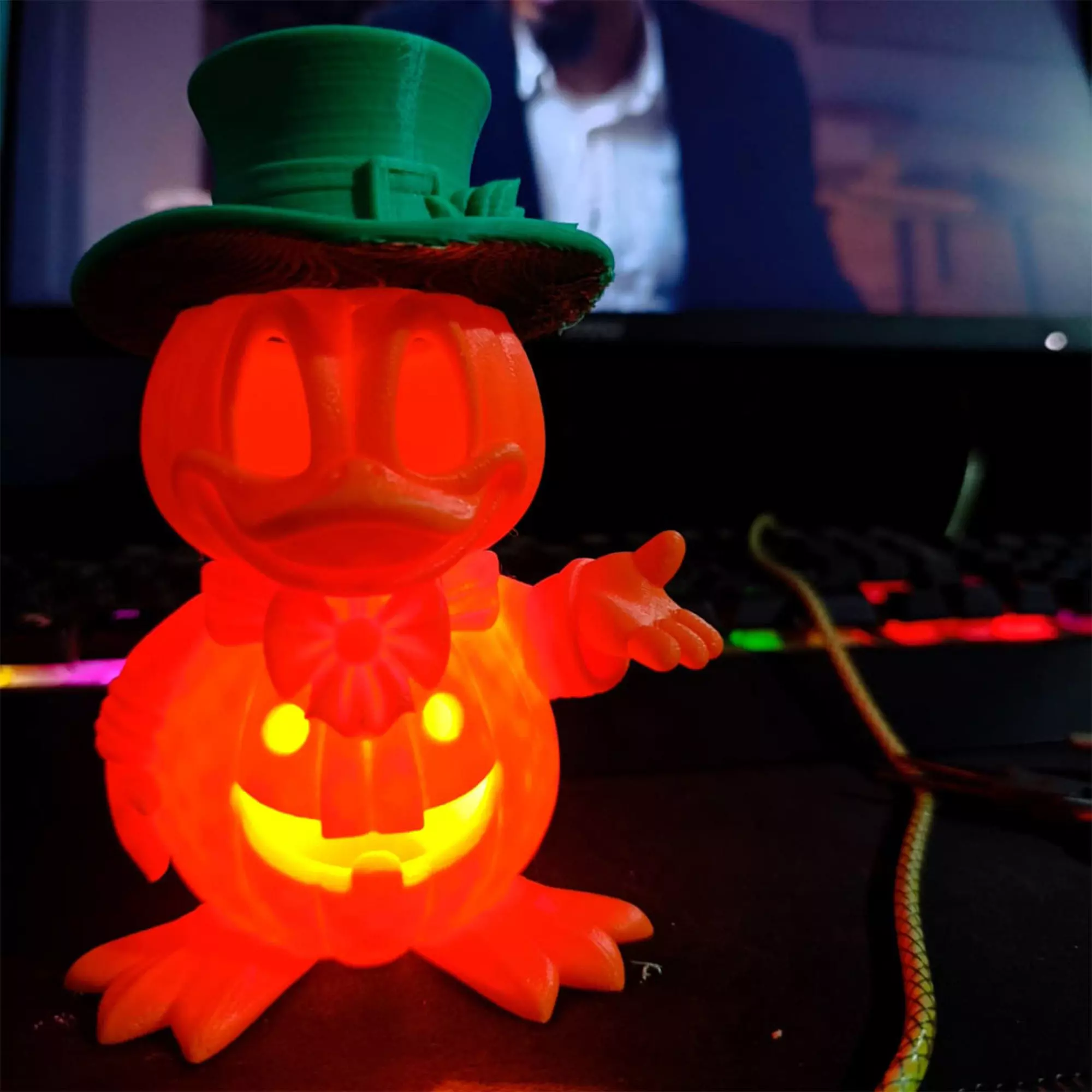 Halloween Donald Duck Pumpkin - Decor and Carved Versions  Free 3D print model_2
