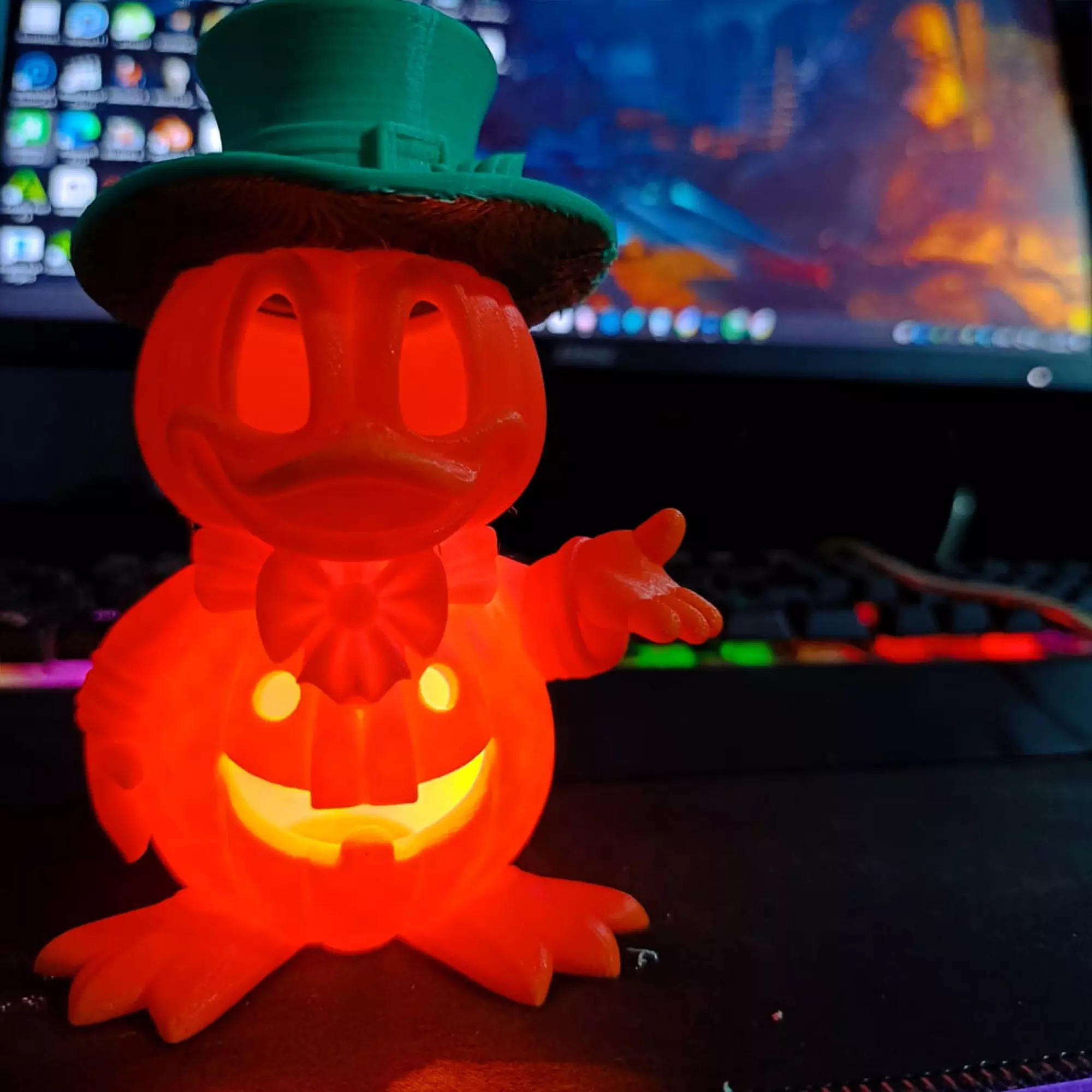 Halloween Donald Duck Pumpkin - Decor and Carved Versions  Free 3D print model_3