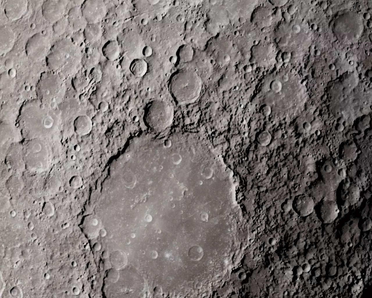 Highly detailed 16K Moon 3D model_1