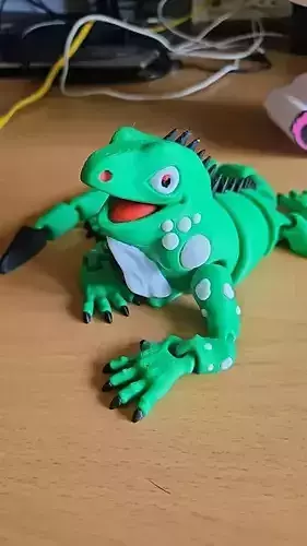 Iguana color stl 