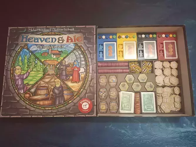 Heaven and Ale insert - Compatible with sleeved cards