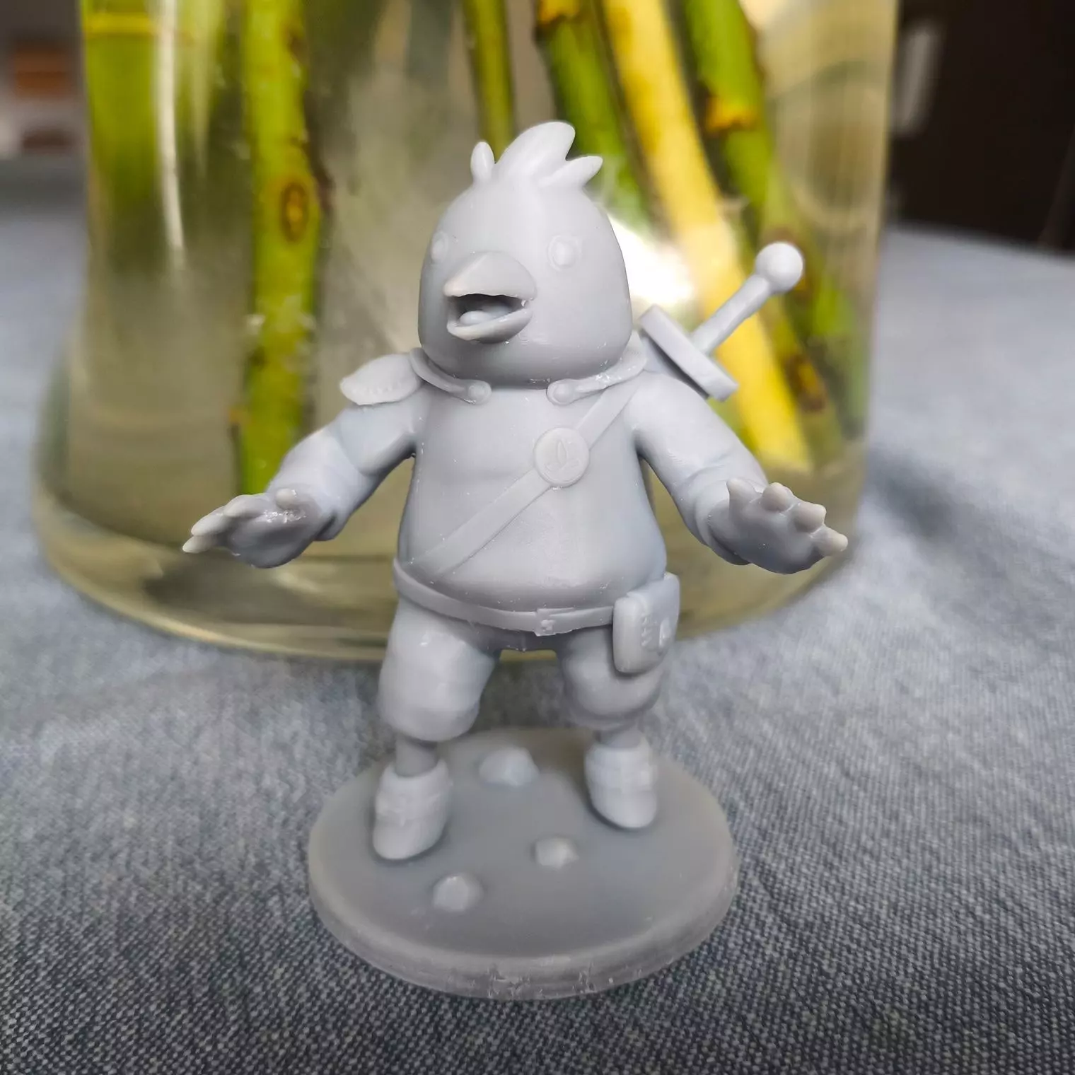  Crow Dude - Adventurer bird with cape and sword 3D print model_4