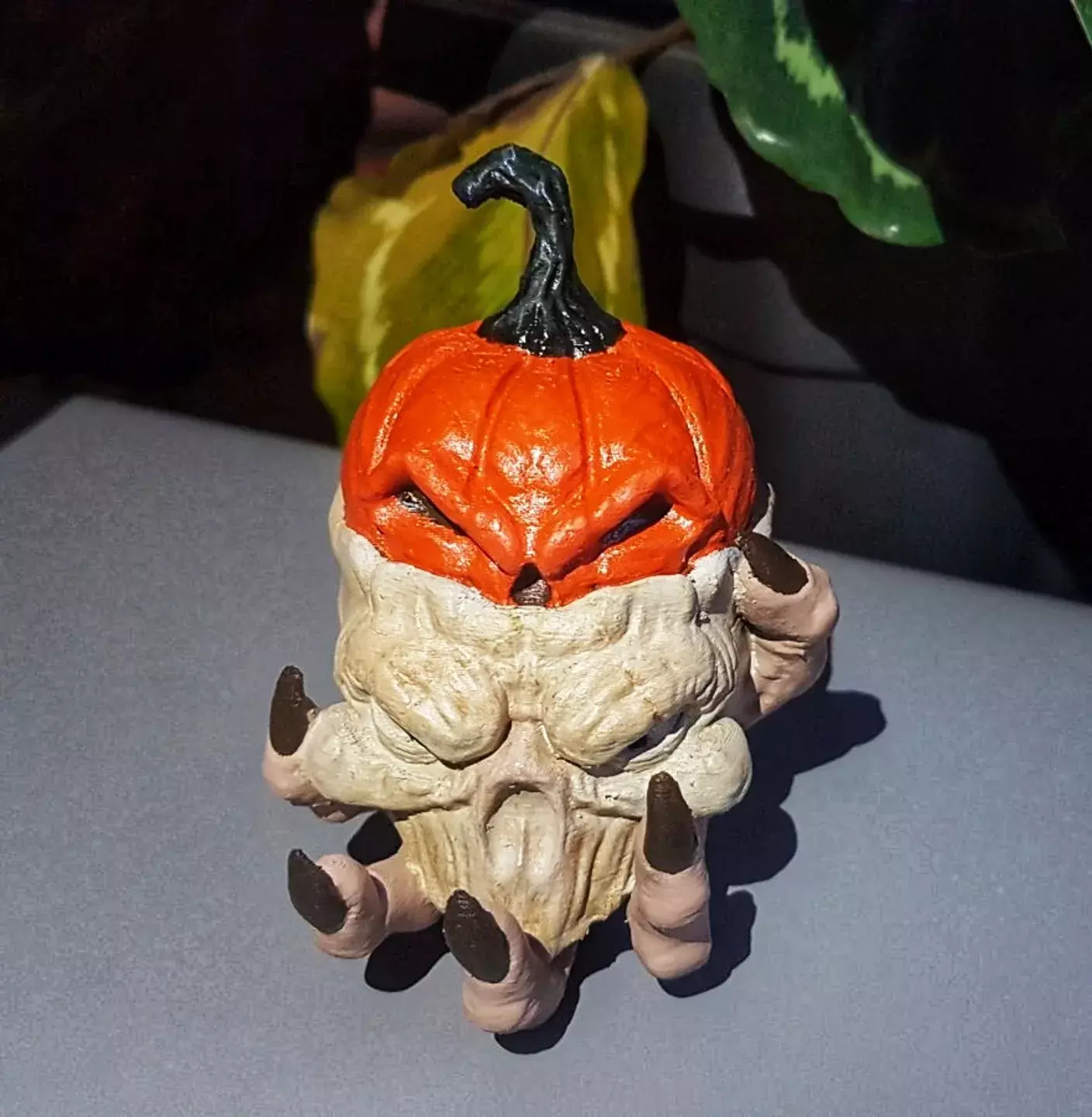 Witch Hand Holding Pumpkin Skull STL 3D print model_2