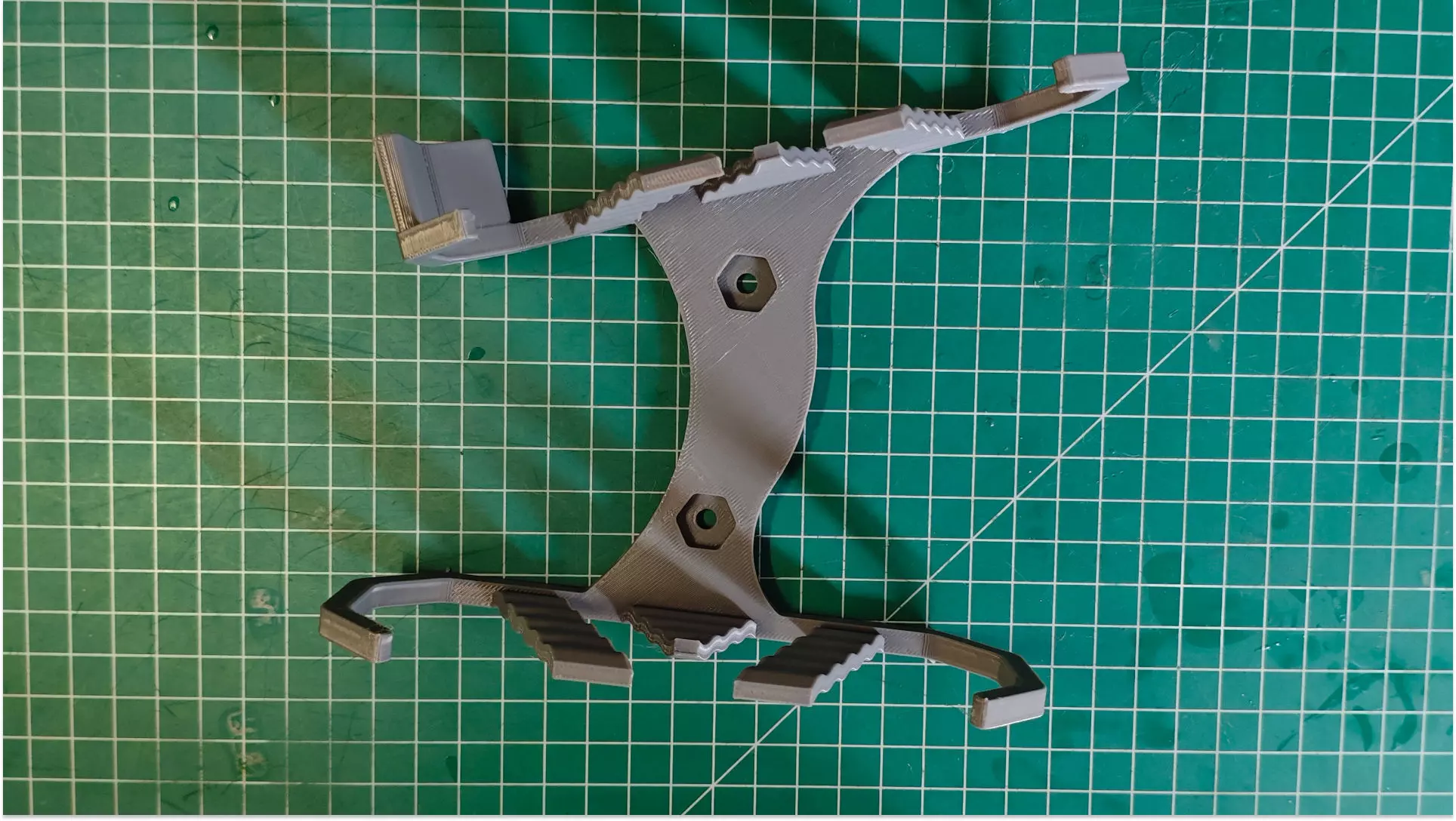 Small Wall Mount Shoe Display 3D print model_1