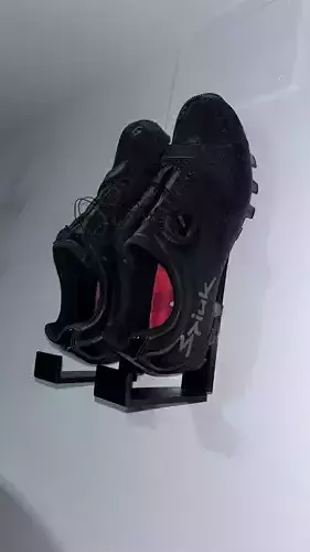 WALL MOUNT FOR CYCLING SHOES