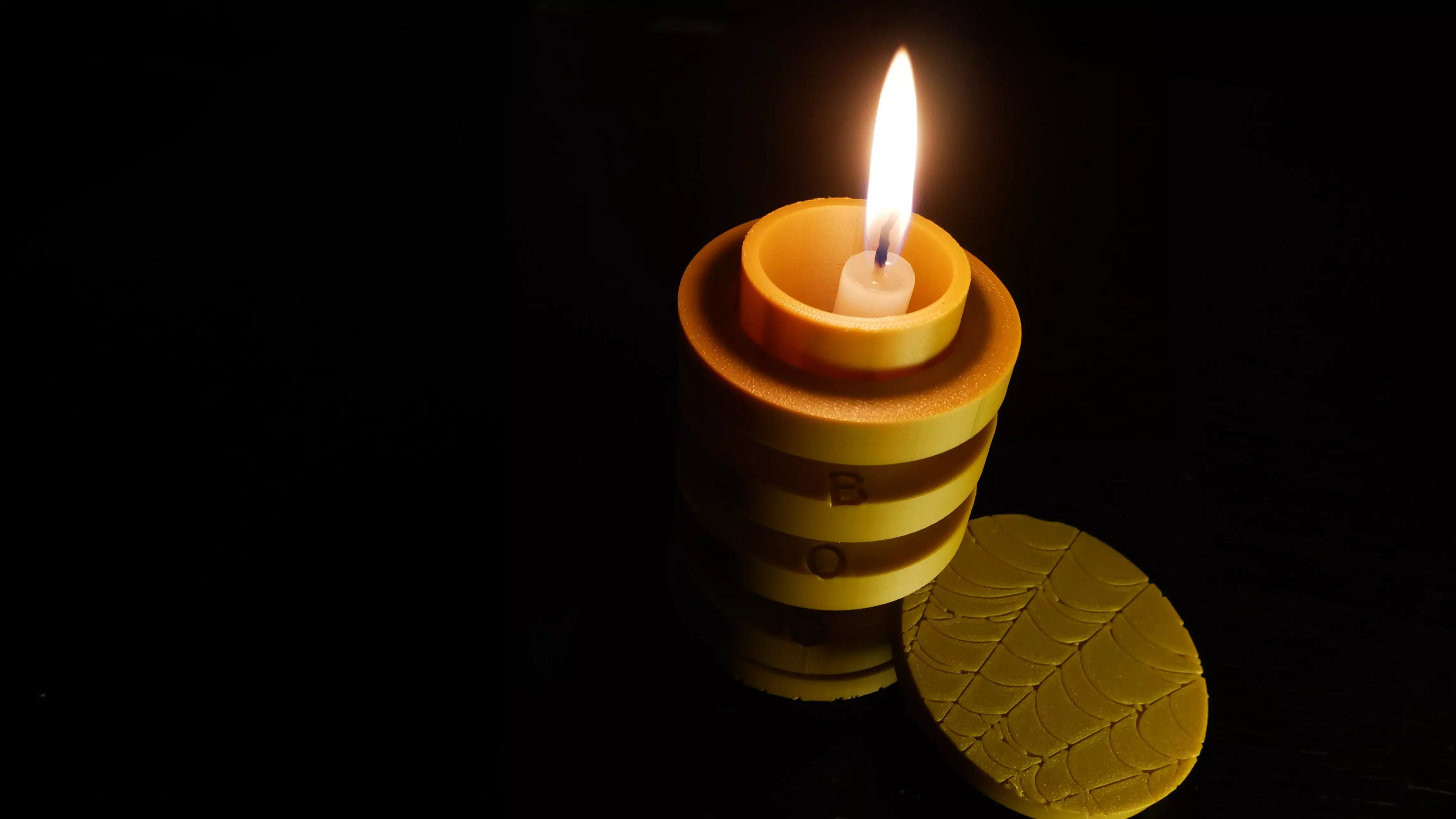 Printable cryptex halloween theme candle holder Free 3D print model_0