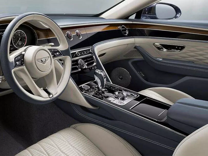 Bentley Flying Spur Luxury Sedan 3D Model Low-poly 3D model_10