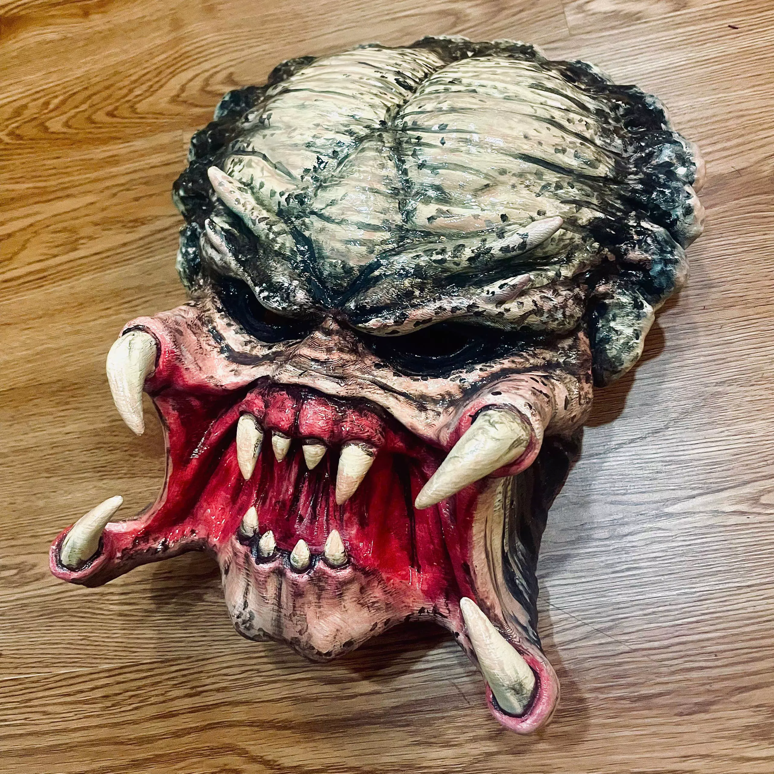 The Predator Mask Decor Wearable - Halloween cosplay 3D print model_0