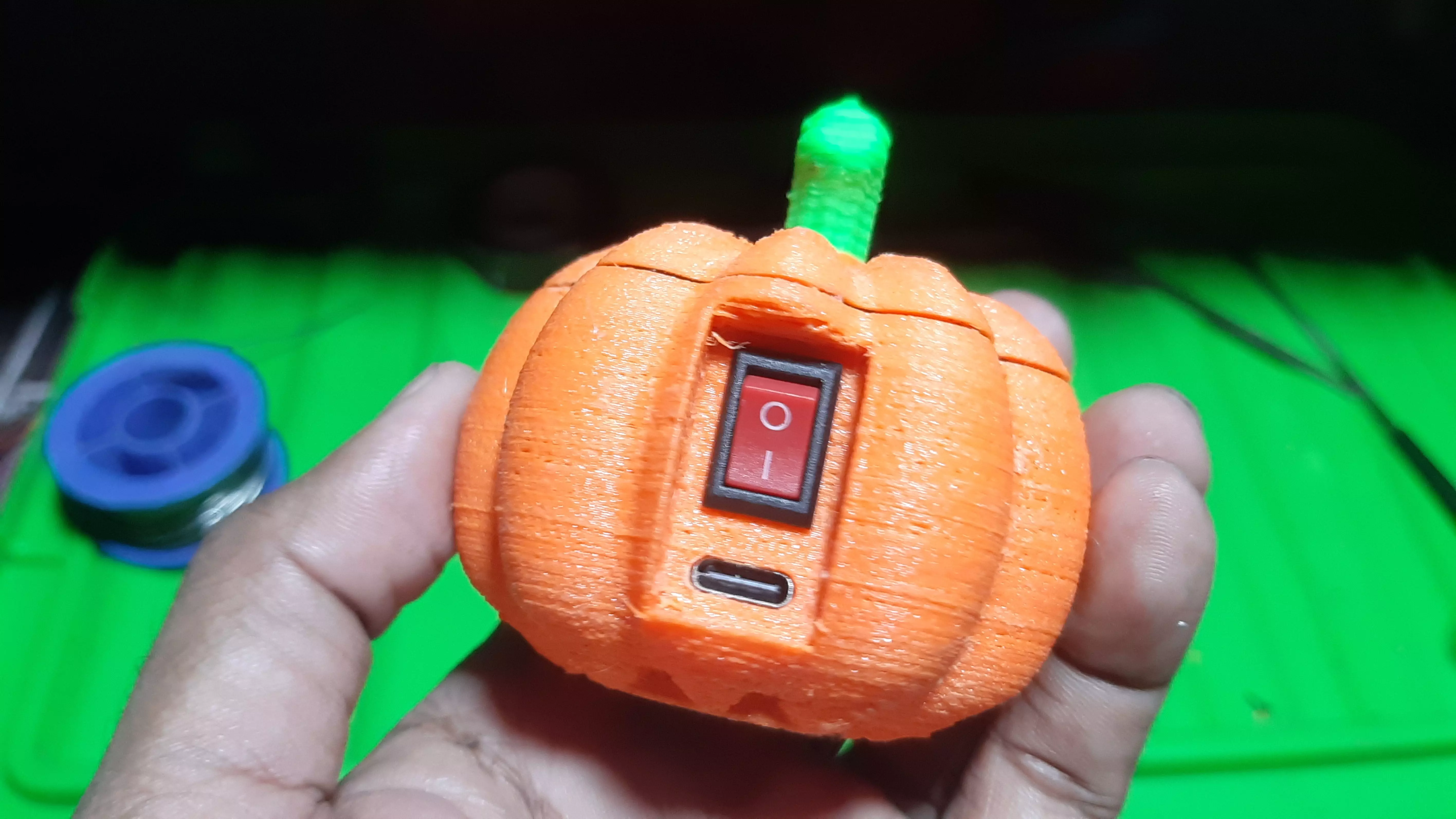 Halloween Version Bluetooth Speaker 3D print model_4