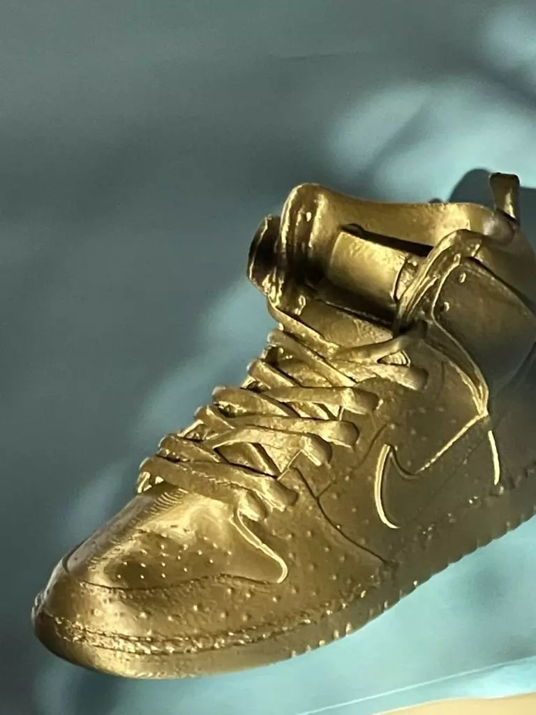 Highly detailed 3D model of the Nike SB Dunk High Strawberry  3D model_4