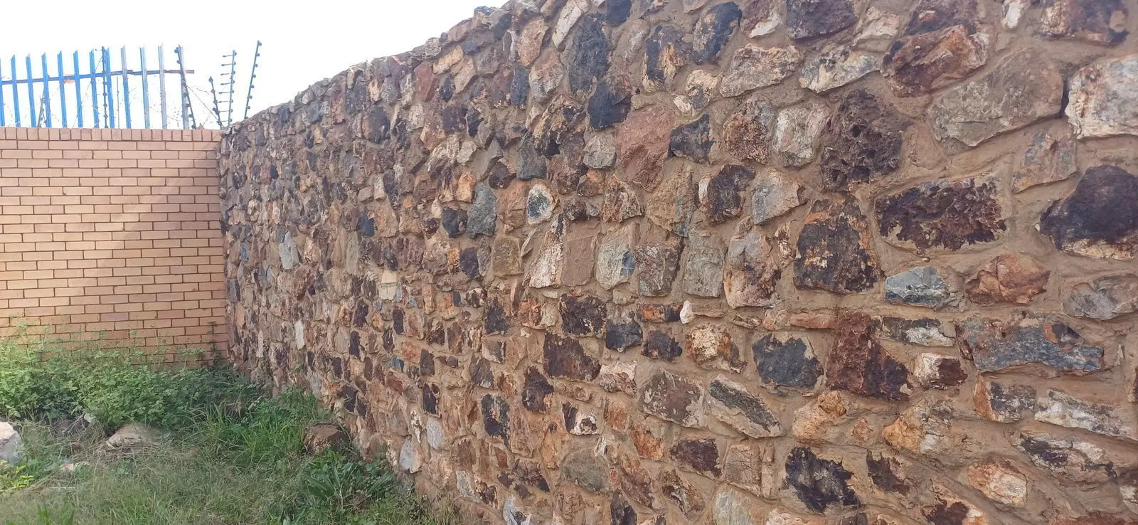 Dark Black Stone Masonry Wall Texture_3