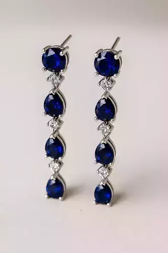 Earrings Model 8184