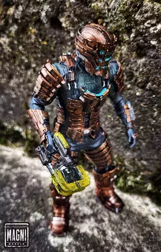  Isaac Clarke Engineer Suit Figure - Dead Space