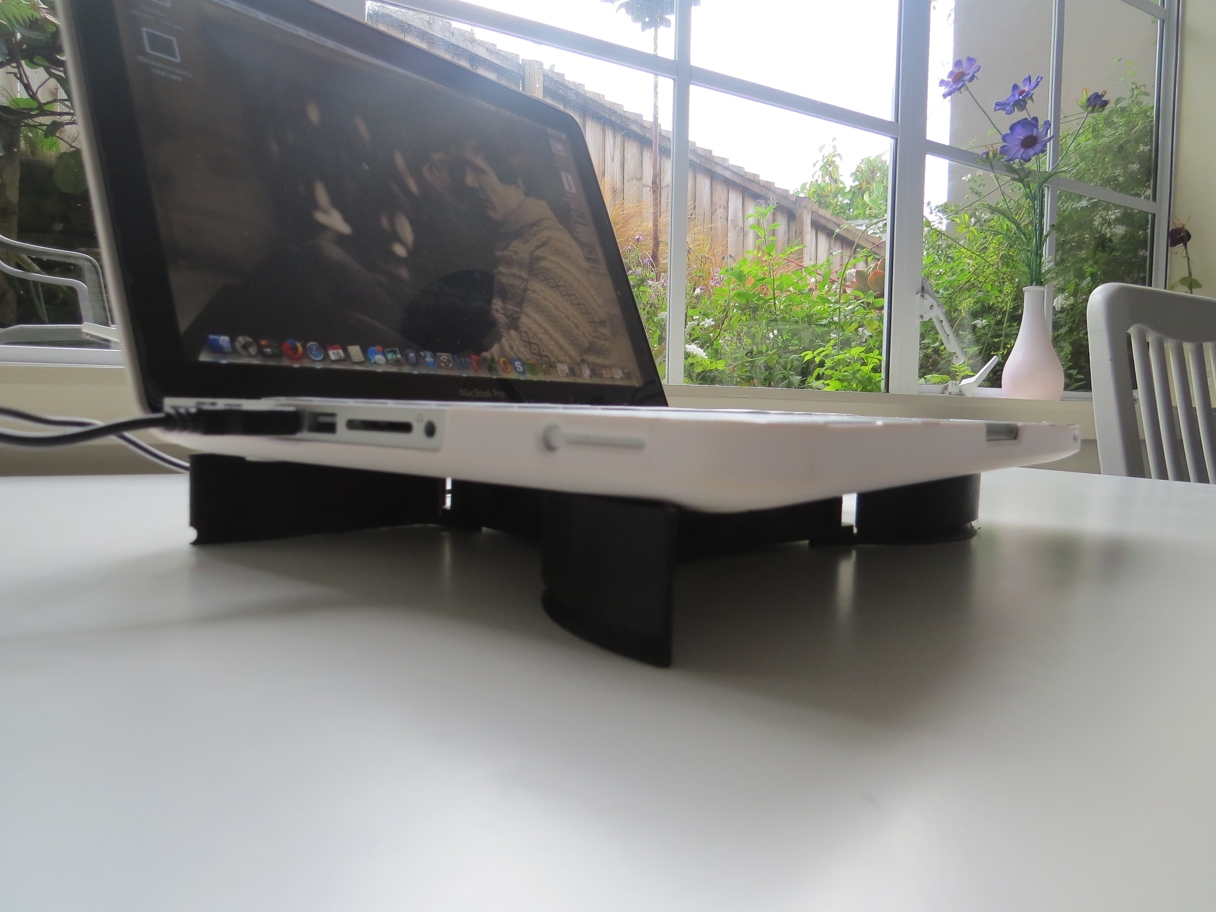 Portable Laptop Cooler Free 3D print model_1