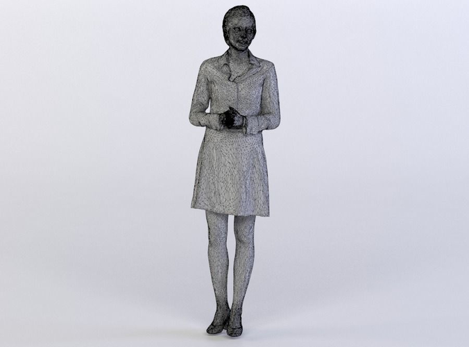 Petra 0083 Woman standing, gesturing