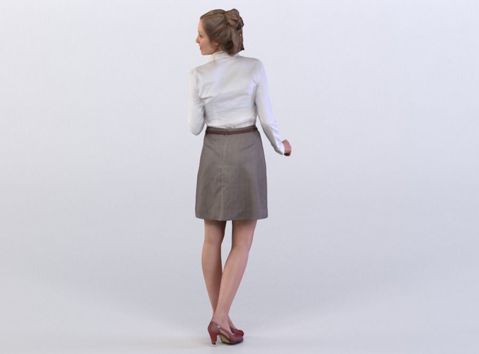 Petra 0137 Woman looking over her shoulder