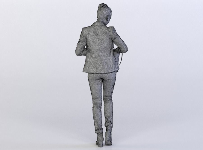 Petra 0164 Woman looking through her bag