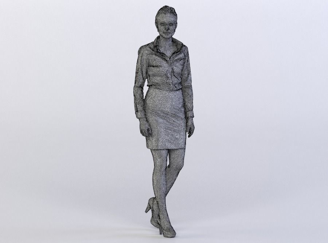 Petra 0259 Woman walking aside