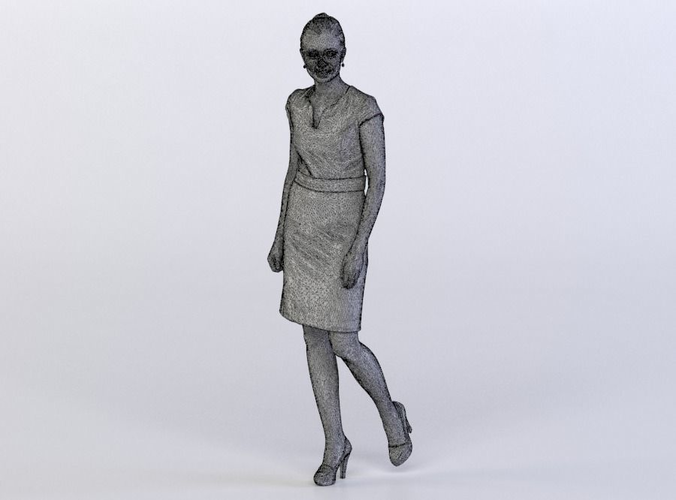 Petra 0260 Woman walking aside