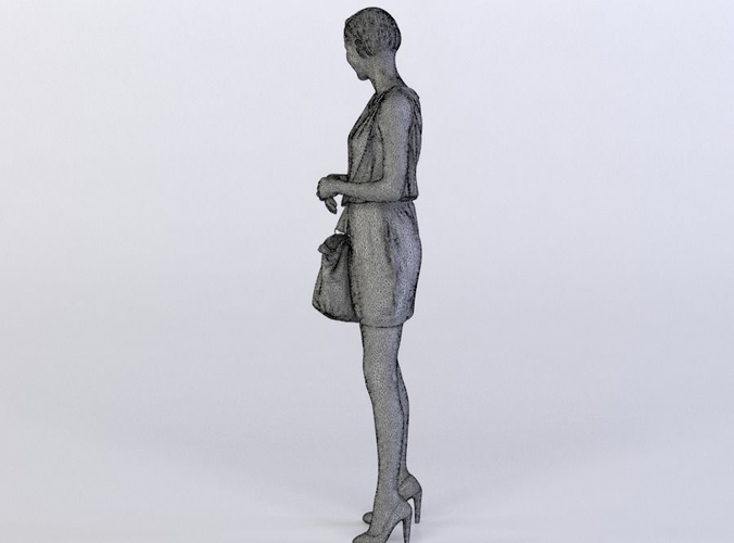 Stephanie 0474 Woman holding a bag