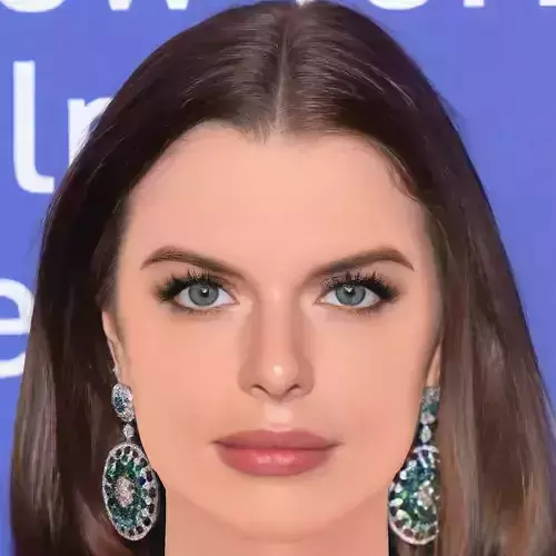 Julia Fox Head - No Hair - Low poly head for game