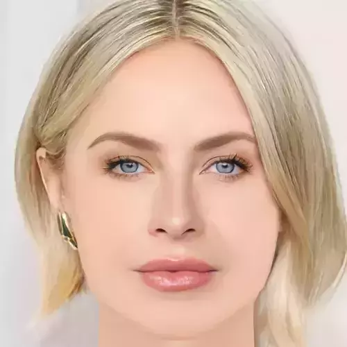 Julianne Hough Head - No Hair - Low poly head for game