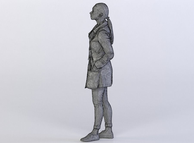 Tilda 0012 Woman in a coat