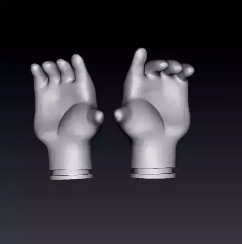 Chucky Good Guys hands