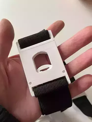 Auto-Locking Clasp for Action Camera Chest Mount