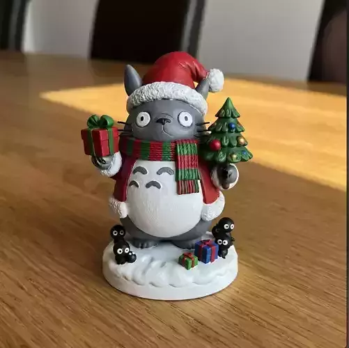 CHRISTMAS TOTORO  HOLIDAY FIGURINE