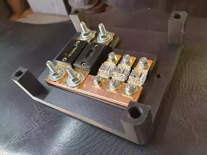 Distribution BOX for 2 ANL and 3 mini ANL 