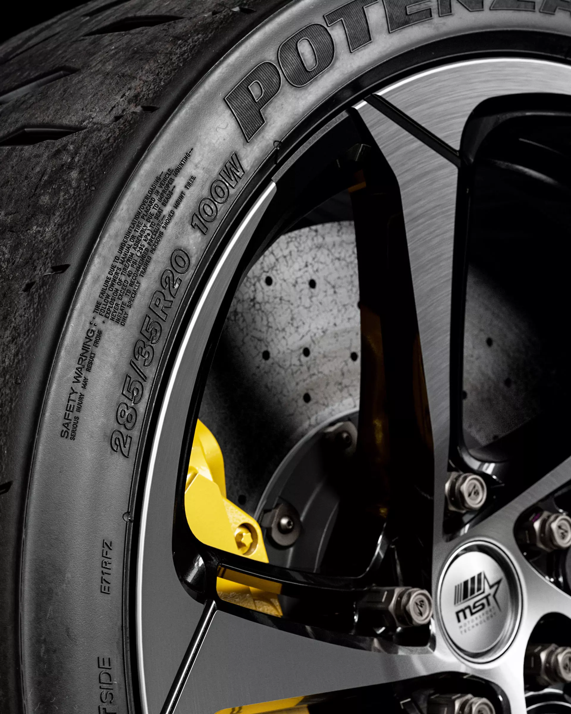 Bridgestone Potenza RE-71 RZ 285 35 ZR20 100W 3D model | CGTrader