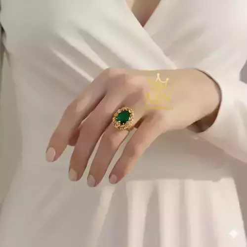 Emerald Motherly Grace Ring